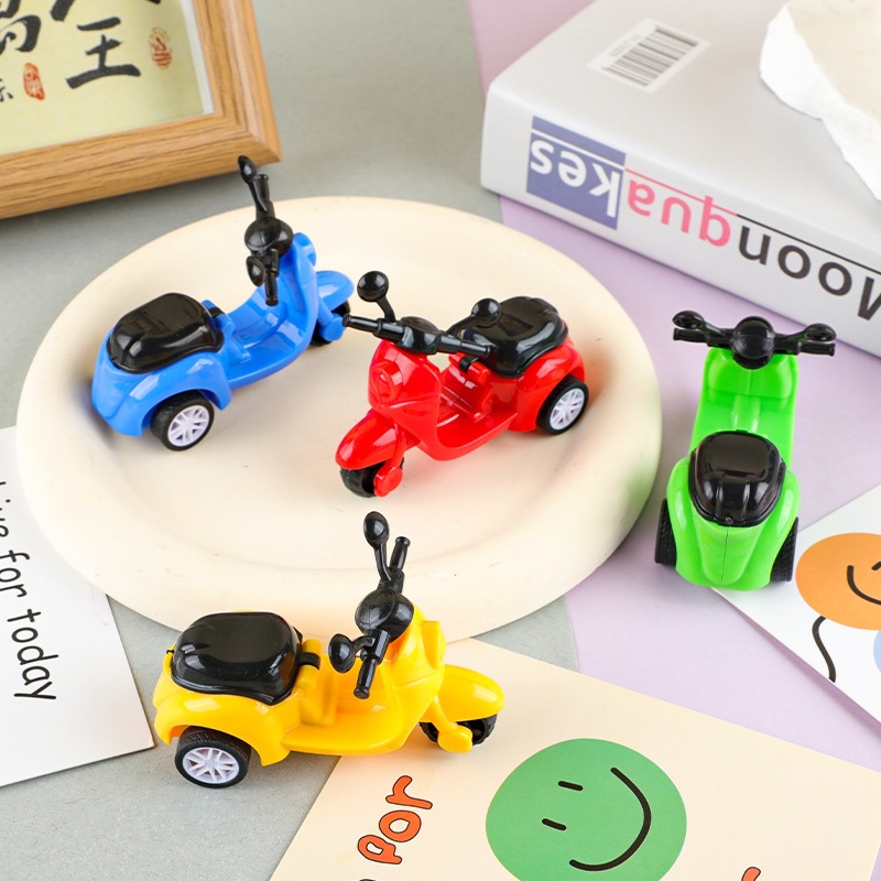 Kids Toys Scooter - Mini Cute Kids Balance Car Three-Wheeled